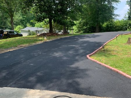 Homeowner’s Guide to Asphalt Paving in McDonough and the South Atlanta Suburbs